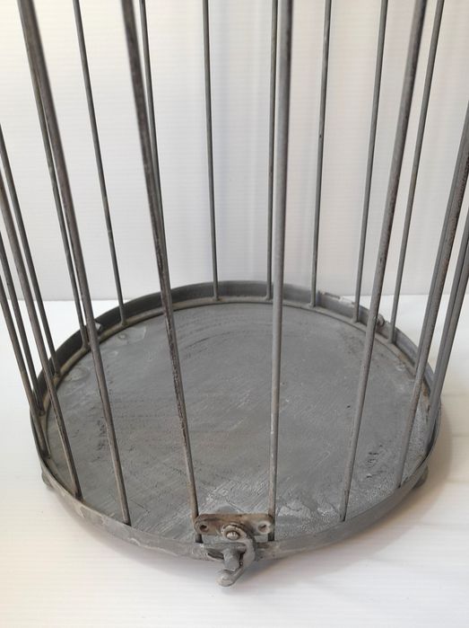 Prato de bolo (metálico)