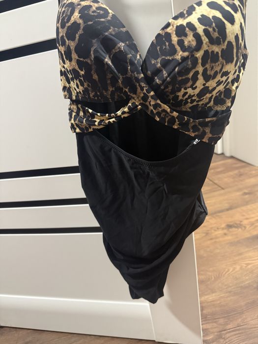 Купальник  новий. Розмір 40