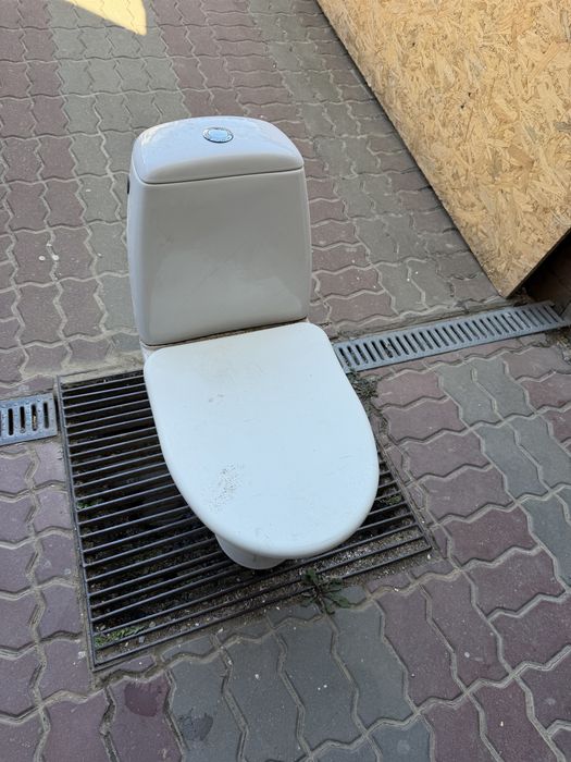 Toaleta wc na budowe do garazu itp