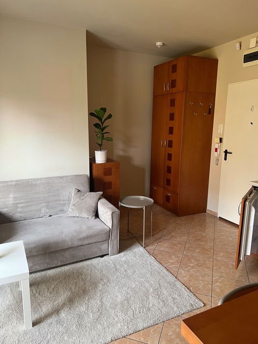 Wynajmę kawalerkę z miejscem postojowym ul.Bieżanowska/Wielicka