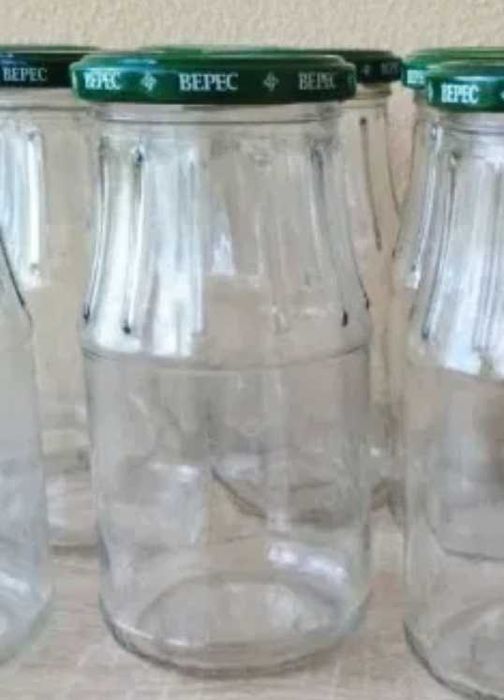 Банки 1л , 0,5л.