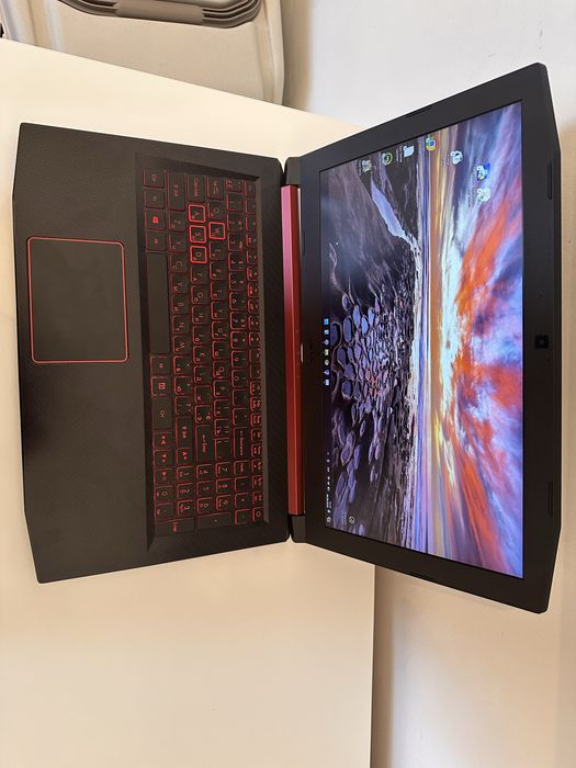 Ноутбук Acer Nitro 5 + оригінальний зарядний пристрій