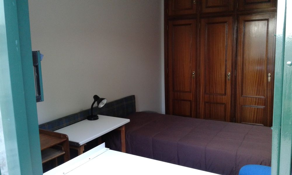 Arrendo quarto ao Arrábida