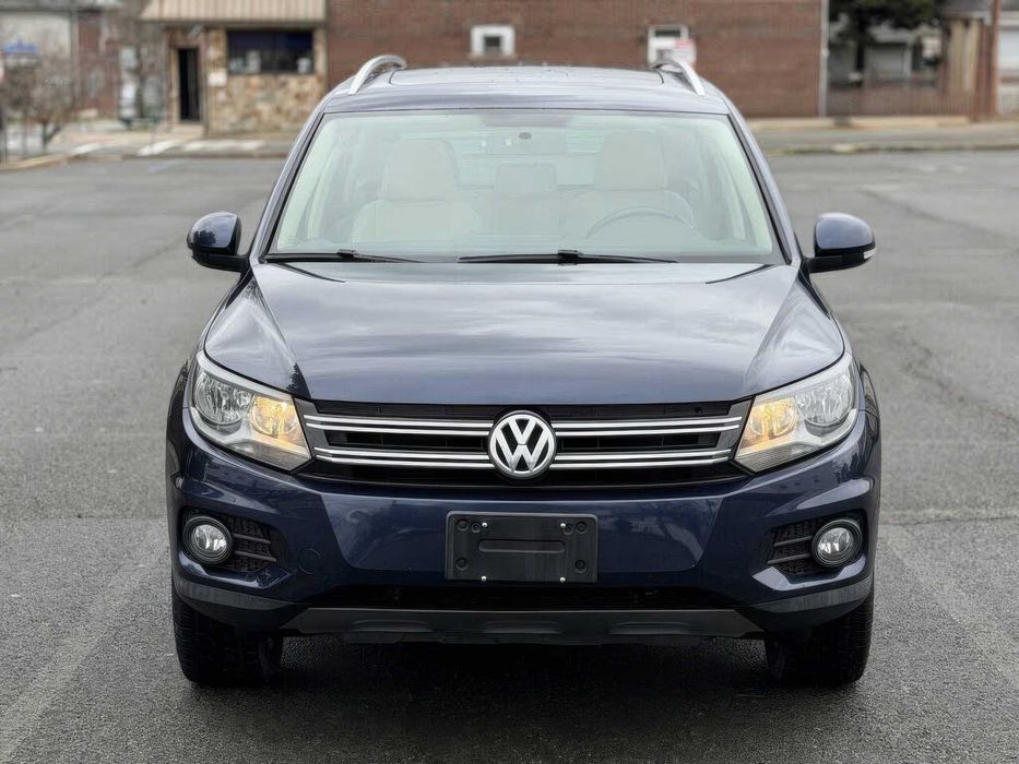 Volkswagen Tiguan 2.0      2014