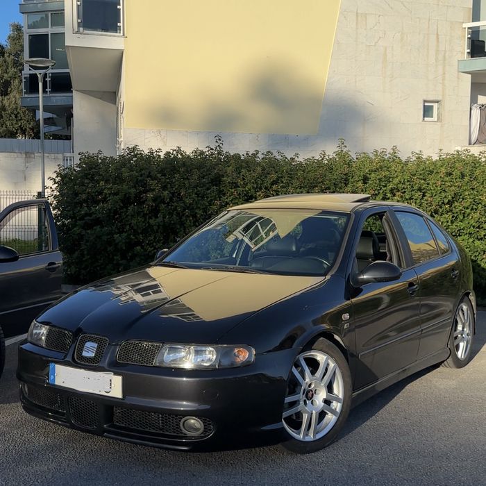 Vendo ou troco Seat Leon 1m