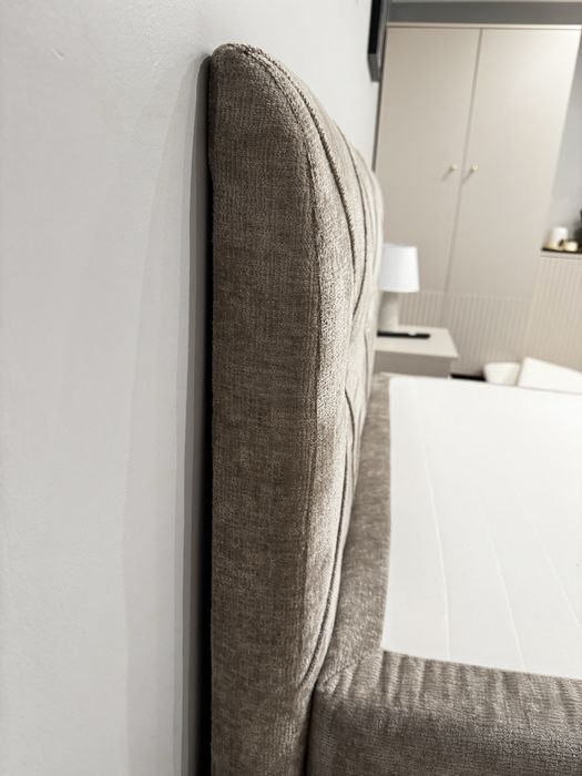 Łóżko kontynentalne 120x200 ze skrzynią – IDEALNY STAN