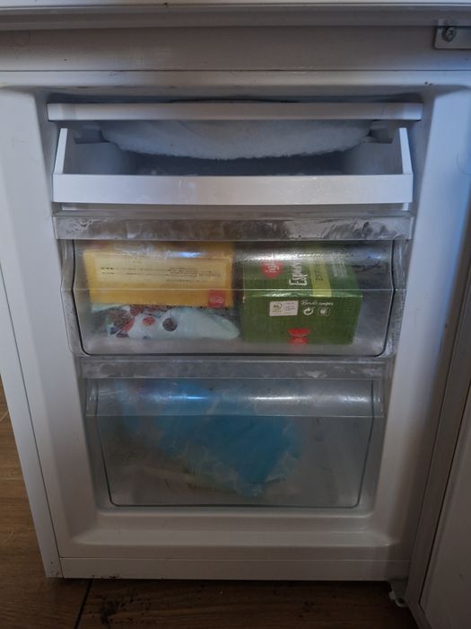 Frigorífico combinado pequeno