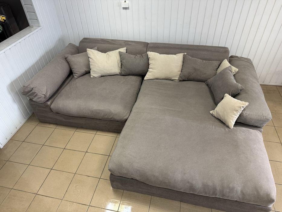 Narożnik szary firmy Agata Meble + poduszki w zestawie