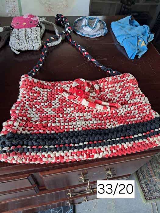 Malas e bolsas telemoveis em croche