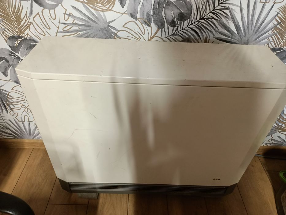 Piecyk elektryczy-akumulacyjny