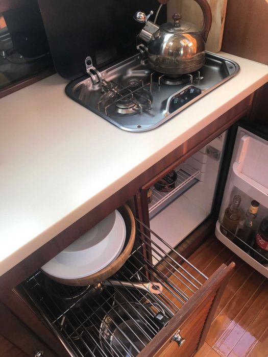 Wyjątkowy Houseboat w Klasycznym Stylu – 100 mth!