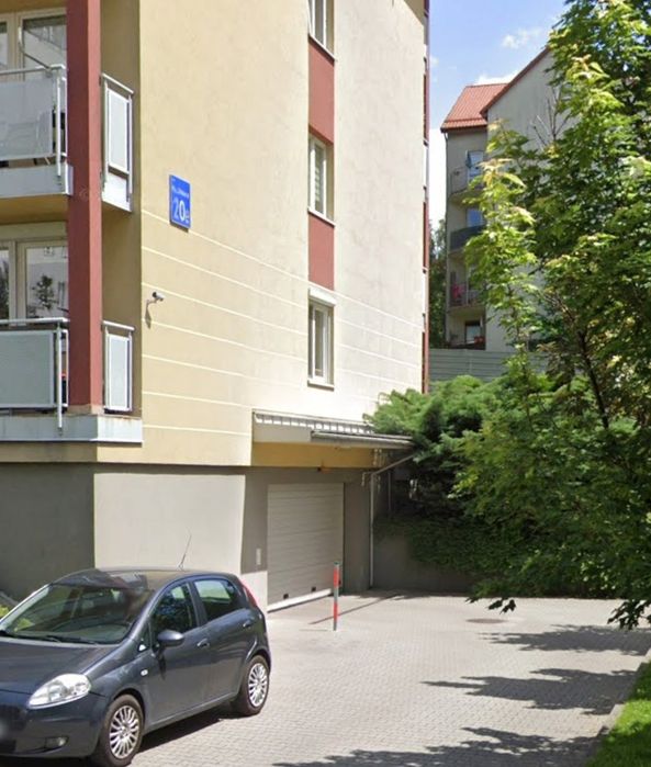 Indywidualny garaż Kraków Meiera - podziemny, pilot + brama na klucz - Widok 2