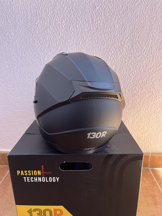 Capacete integral para mota