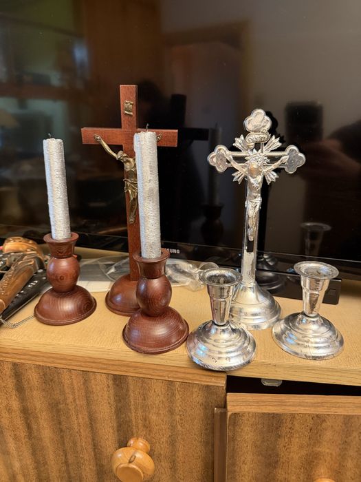 REZERWACJA Oddam 2 komplety kolędowe