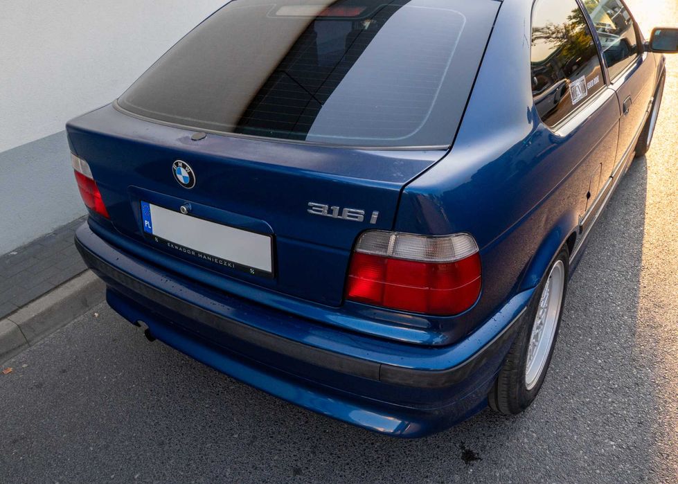 BMW e36 compact 316i 2000r.