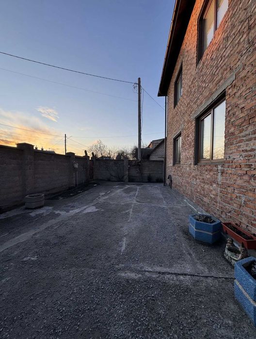 Продаж частини будинку, вул. Шевченка 248, БЕЗ КОМІСІЇ (145м.кв.)