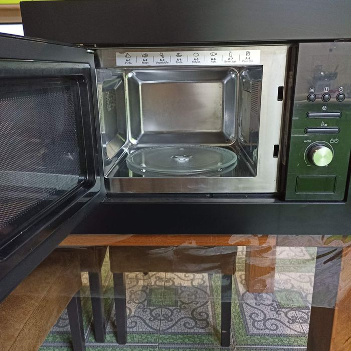 Мікрохвильова піч