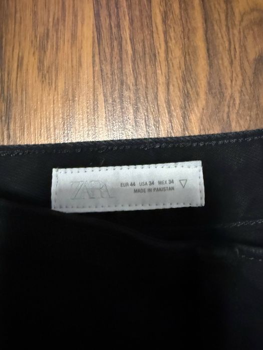 Беги джинси зара