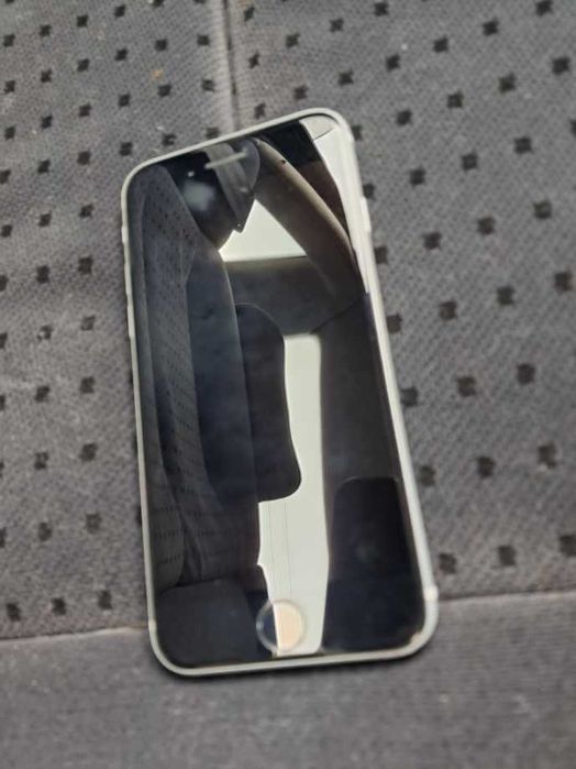 Iphone Se 2020 Bardzo dobry stan
