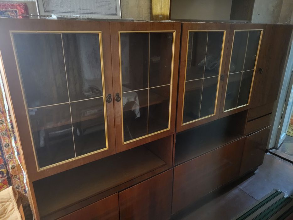 Стінка у вітальню