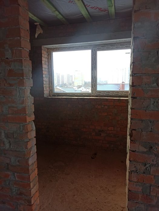 Продаж сучасного триповерхового танхауса! Без комісії для покупця!