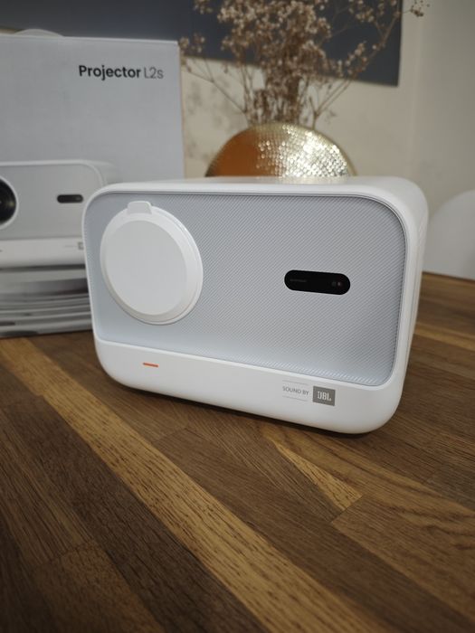 Projetor Yaber portátil Sond By JBL