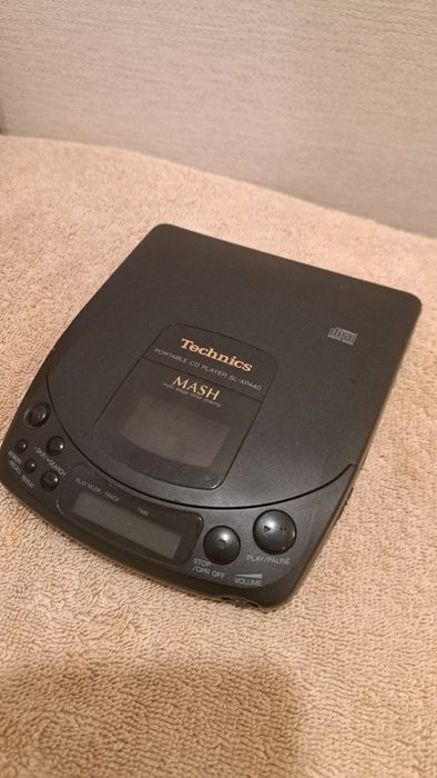 Портативный музыкальный cd плеер Technics sl-xp440