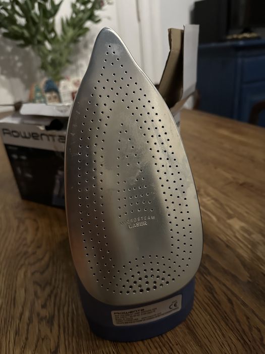 Rowenta żelasko parowe 2500w nowe