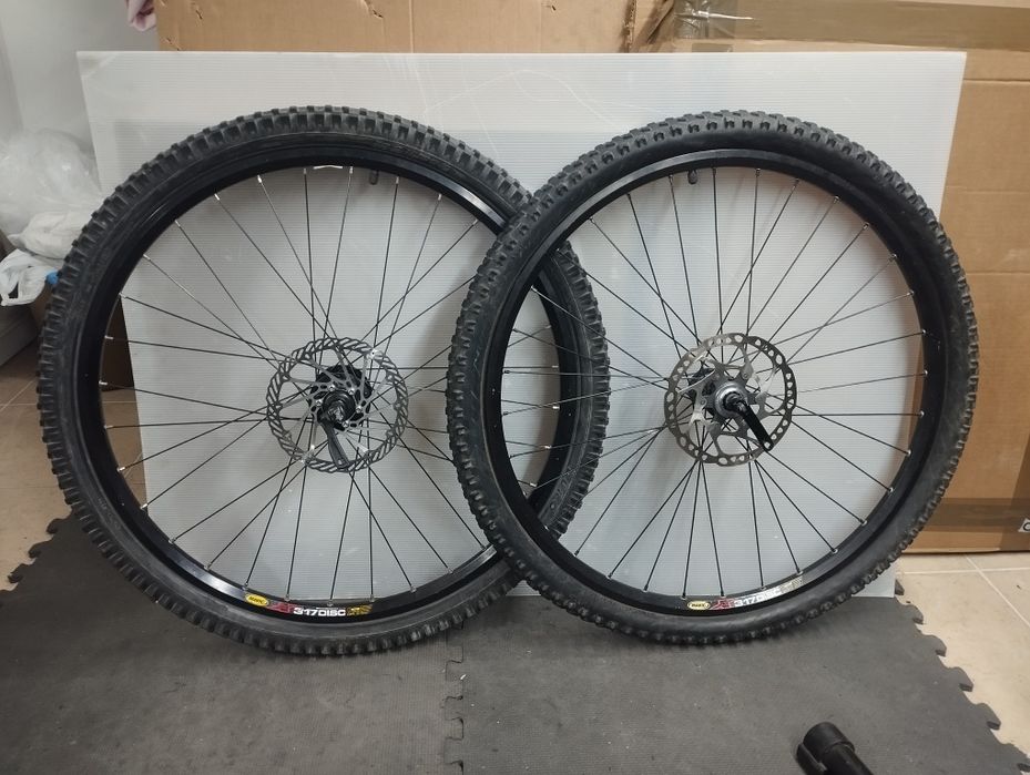 SKOTCH’s Bikes Garage... Peças, pecinhas e um monte de parafusos!!!