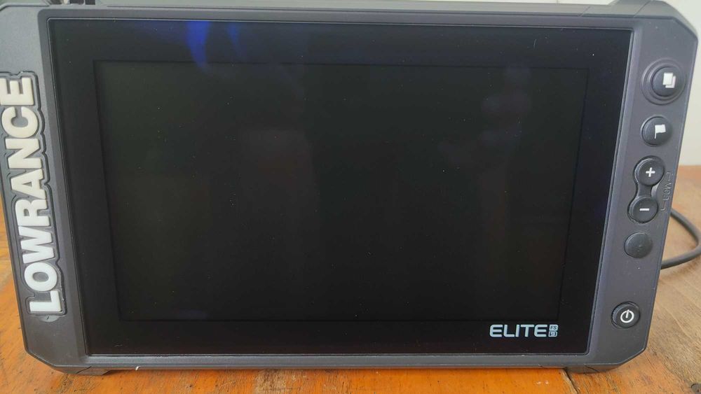 Lowrance Elite FS 9