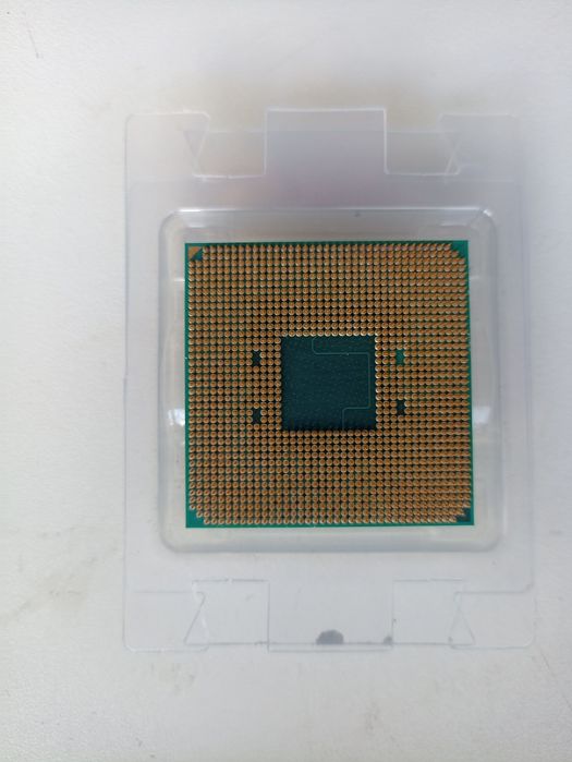 Процессор Ryzen 5 2400g (кулер и/или башня в подарок)