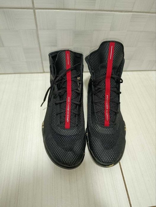 Decathlon модели Outshock 500.  Размер 42