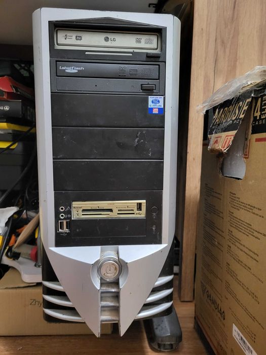 Фірмовий Корпус системного блока ПК Компьютерный корпус