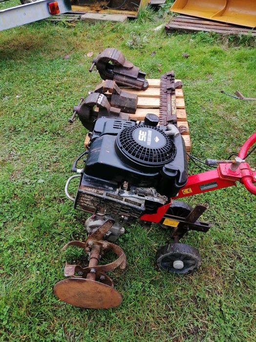 sprzedam  traktorek  glebogryzarke