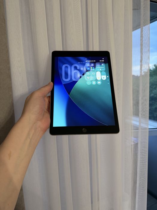 Продам iPad 9 (9-го покоління) 64GB LTE + Wi-Fi MDM