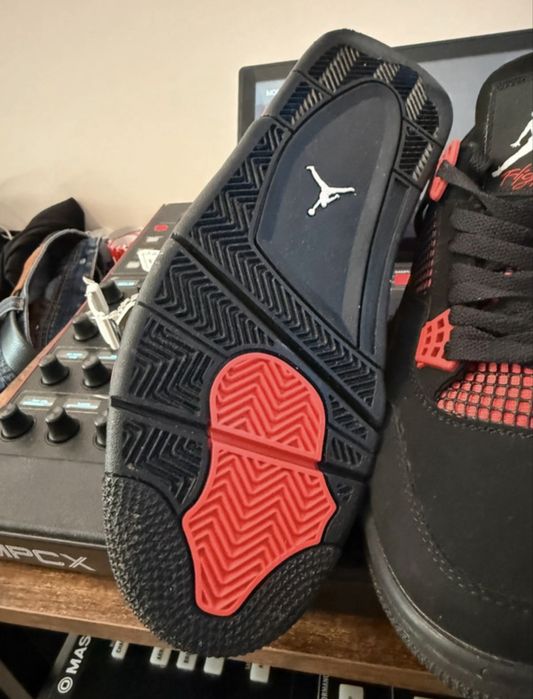 Buty/Sneakers Jordan 4 Red Thunder
