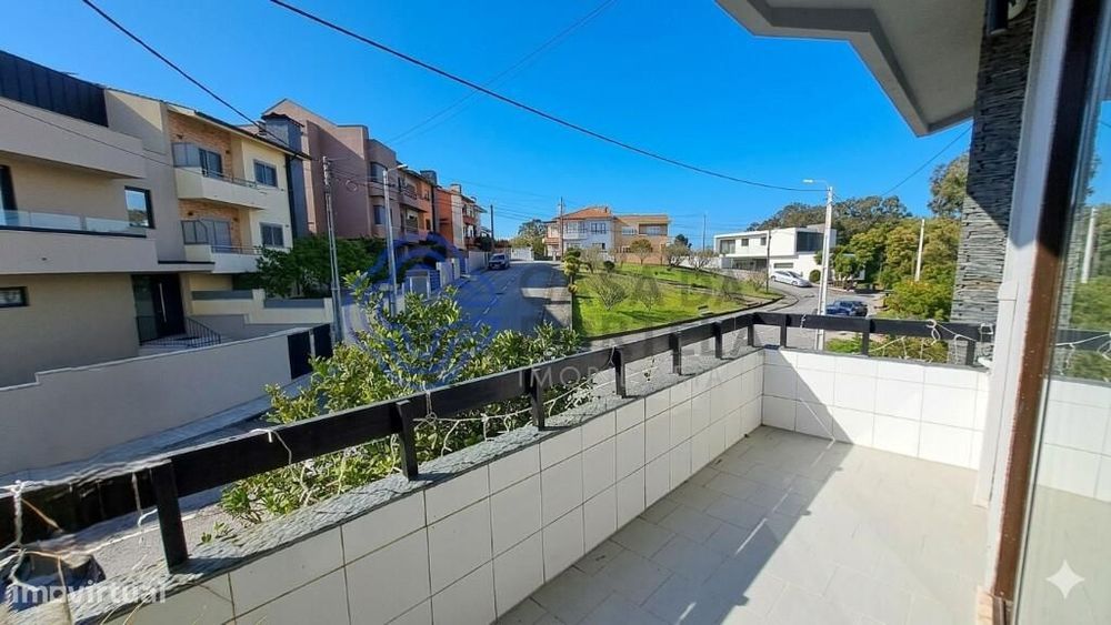 T4 Detached House Across 4 Floors in Alto de Valongo
