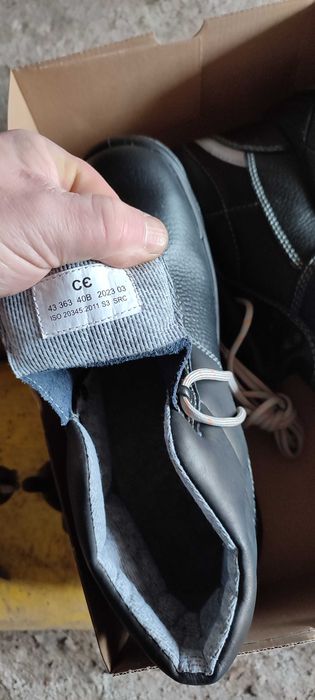 Buty męskie rozmiar 43