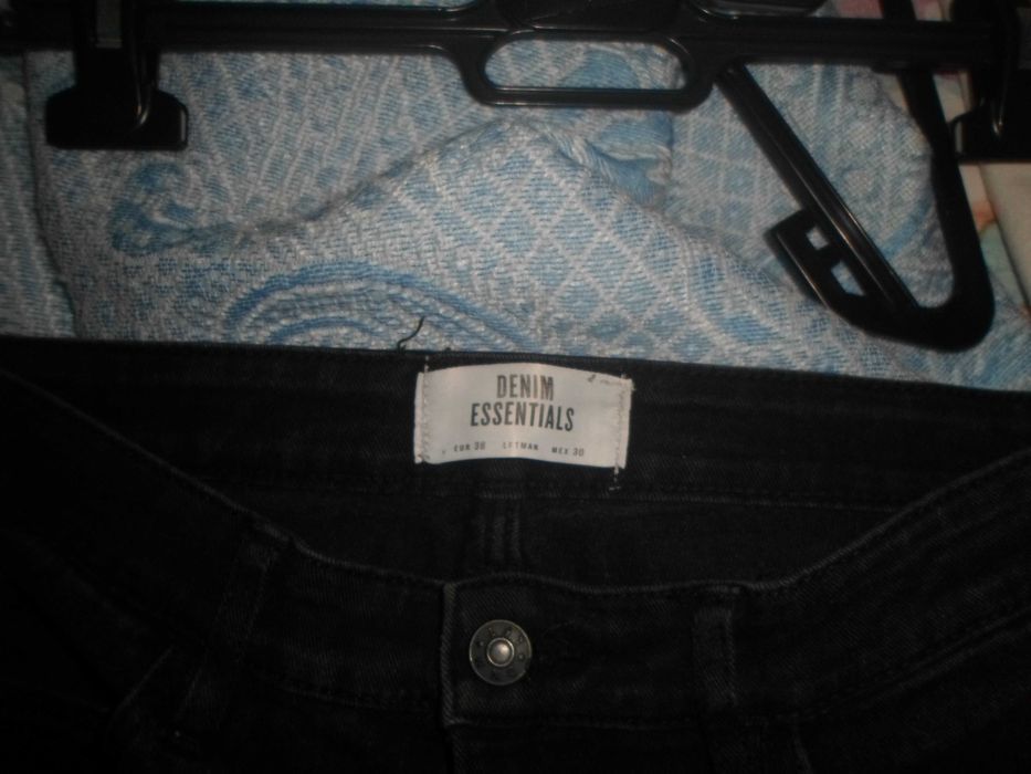 calças para homem da marca DENIM ESSENTIALS