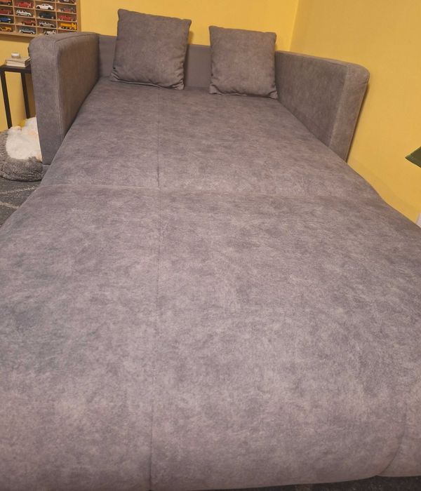 Rozkładana sofa, stan idealny