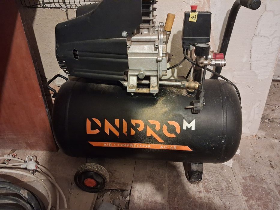 Компресар повітряний Дніпро М АС - 48