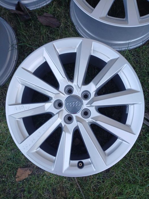 A1015. AUDI 6,5 x 16 ET 40 rozstaw 5x100