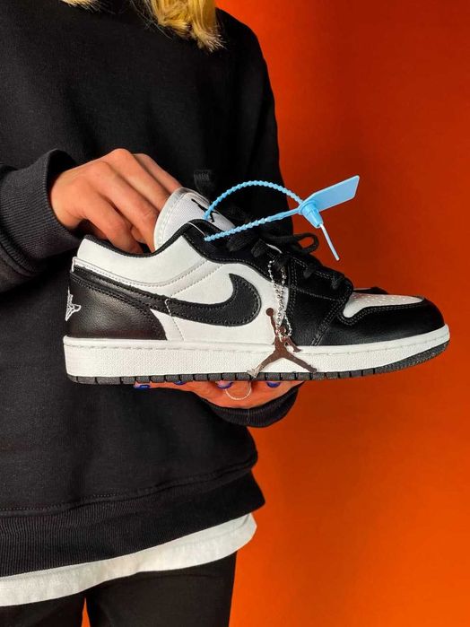 Nike Air Jordan 1 Low Black/White