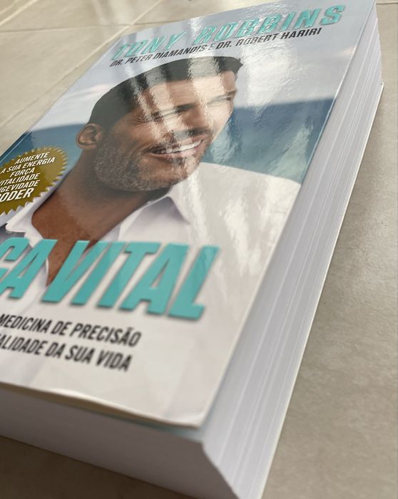 Livro “Força Vital” de Tony Robbins