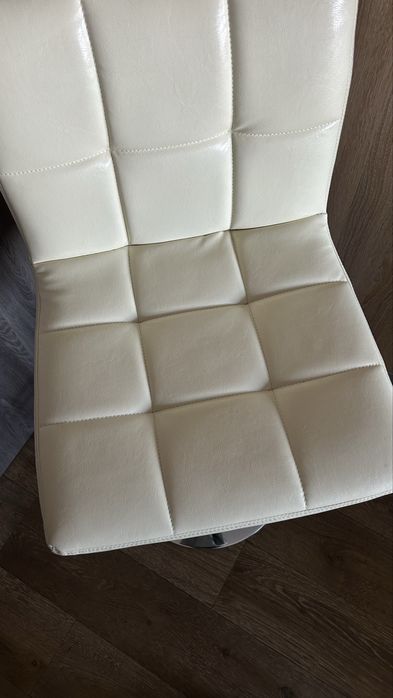 Стул для визажиста