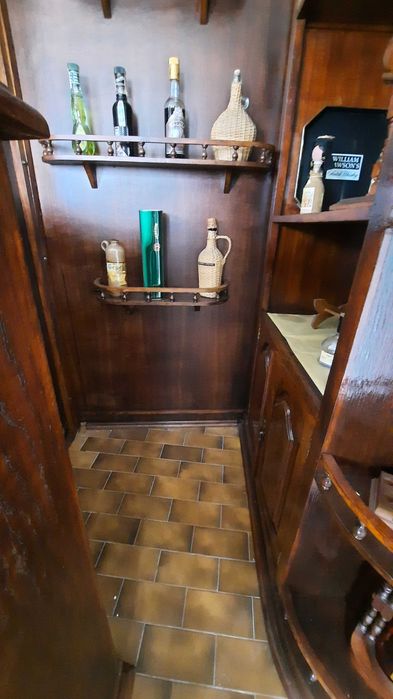 Móvel bar madeira de canto