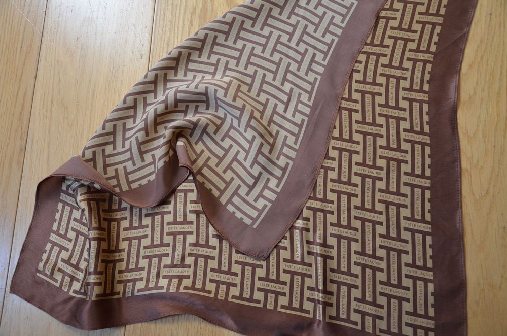 brązowa chusta /apaszka estee lauder 100% silk jedwab