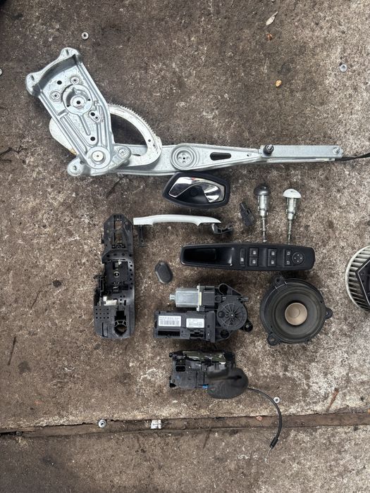 Склопідйомник Меган 3 Megane 3