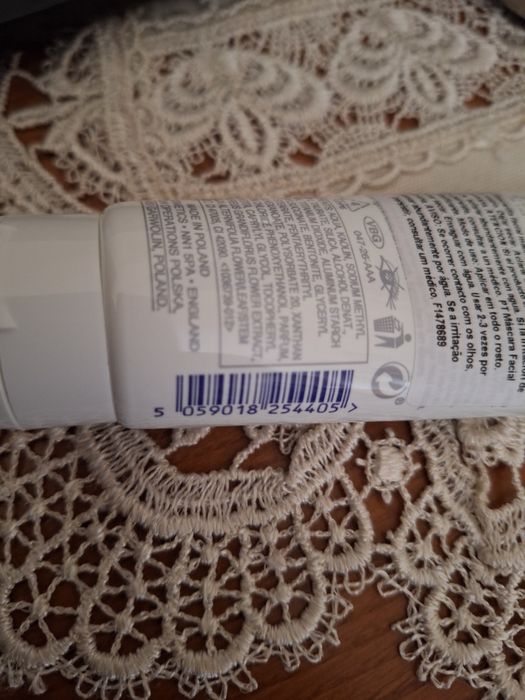 Máscara Facial Matificante 3em1 AVON 75ml