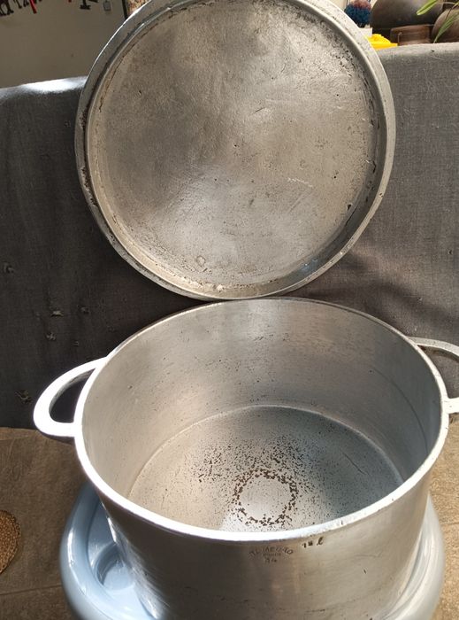 Panela antiga alumínio fundido